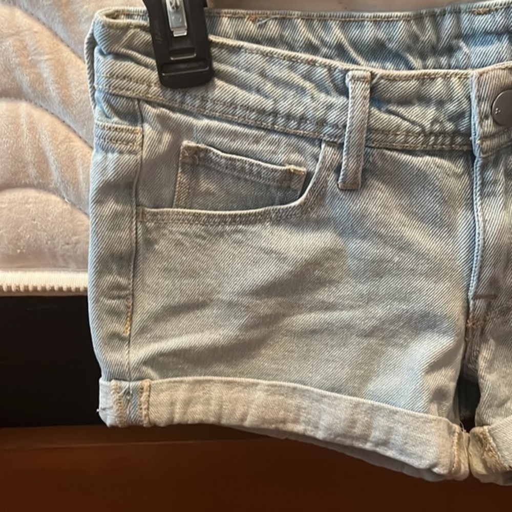 H&m jean shorts Skinny jean shorts Low waisted shorts - Size 34